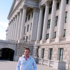 Václav Sochor před Capitolem v Salt Lake City v Utahu